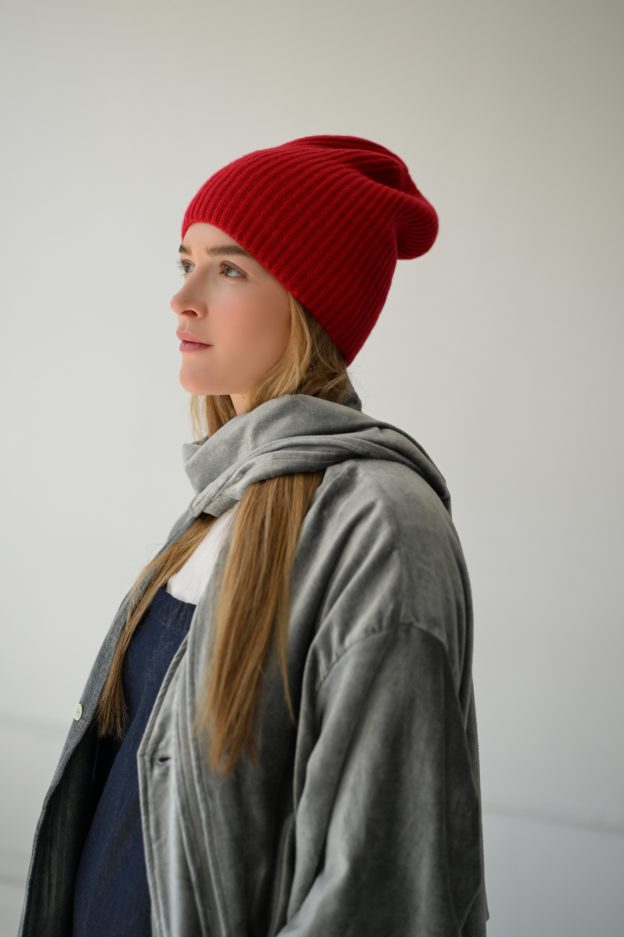 100% cashmere ribbed 864 beanie Cashmere Ribbed Beanie main image 4