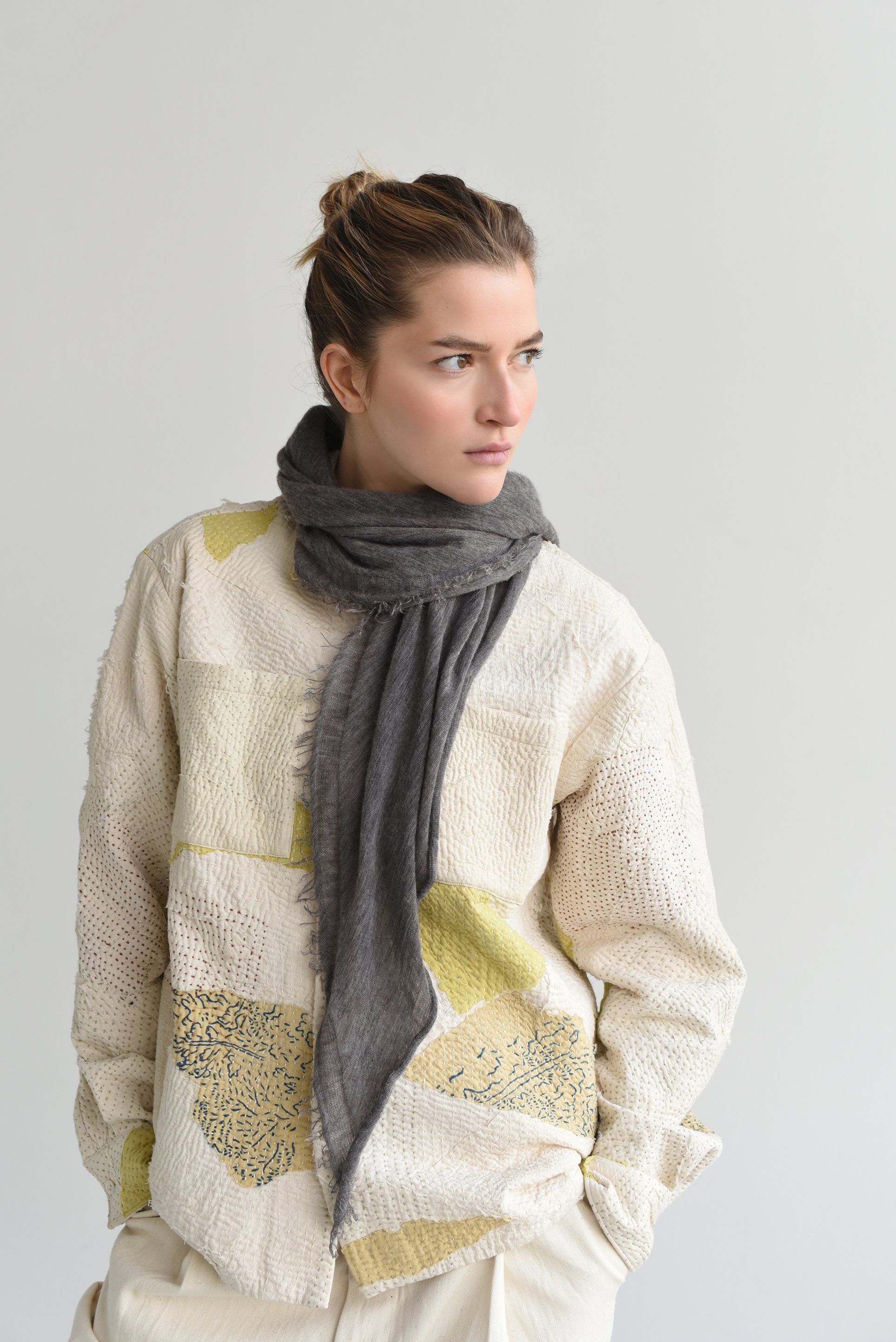 Stole / Charcoal (ST-GR-03) | 8.6.4