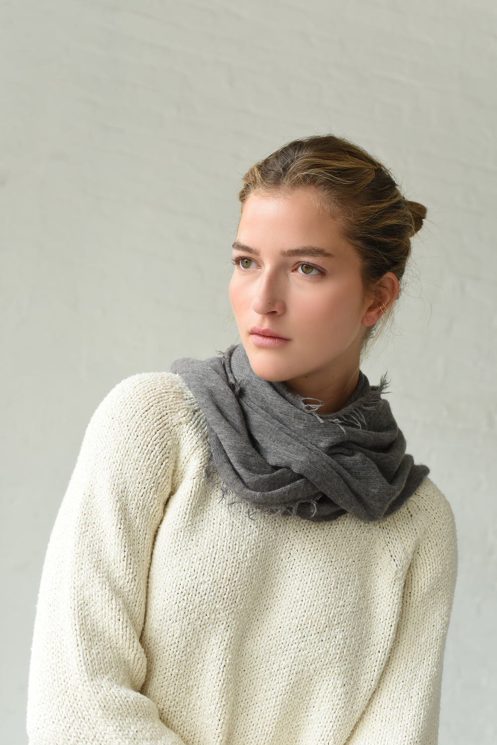 Stole / Charcoal (ST-GR-03) | 8.6.4